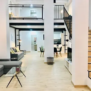 Modern&spacious In Plaza De La Merced Málaga